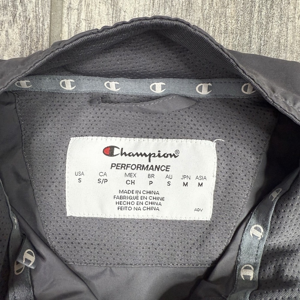 Champion 2016 Disneyland Run Disney Dumbo Double Dare Jacket Unisex Size Small - Picture 7 of 11